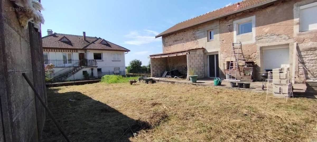 Maison à FROIDECONCHE