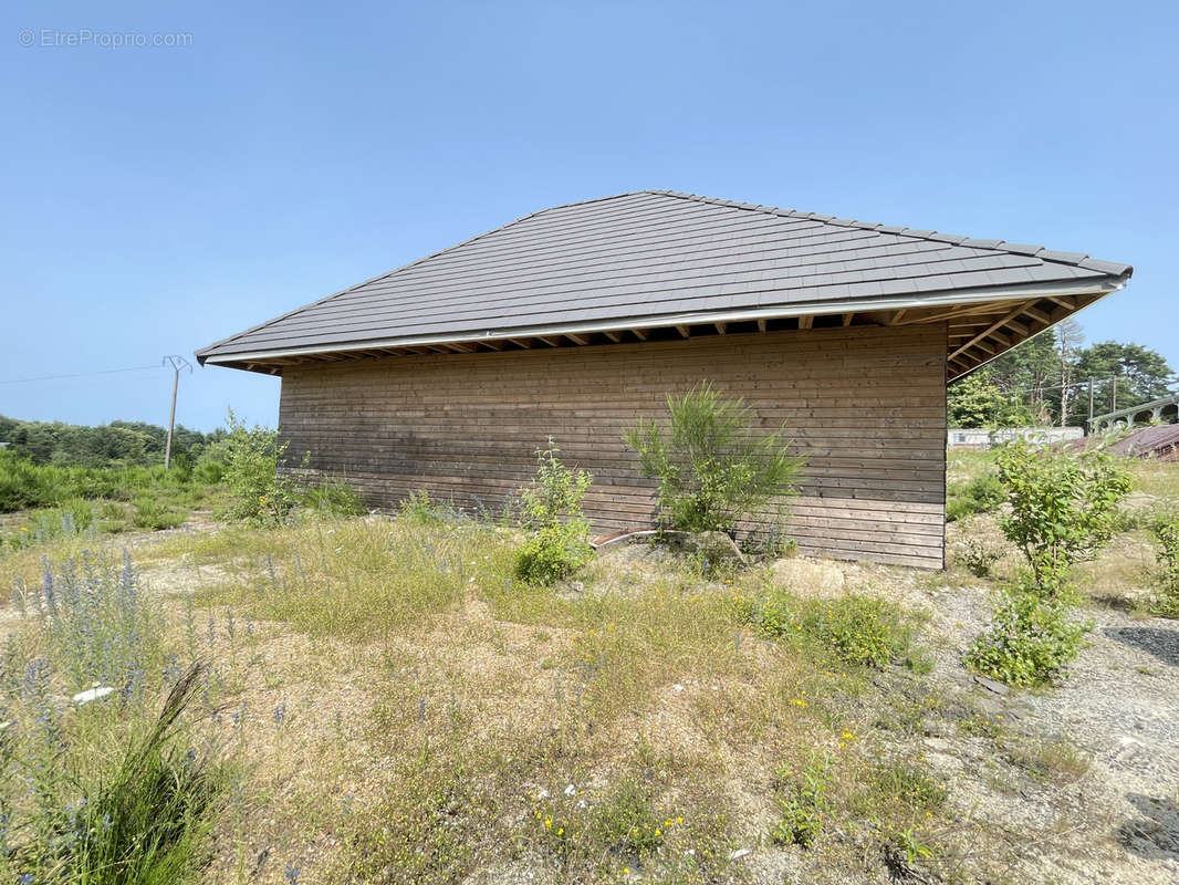 Maison à SAINT-MARTIAL-DE-GIMEL