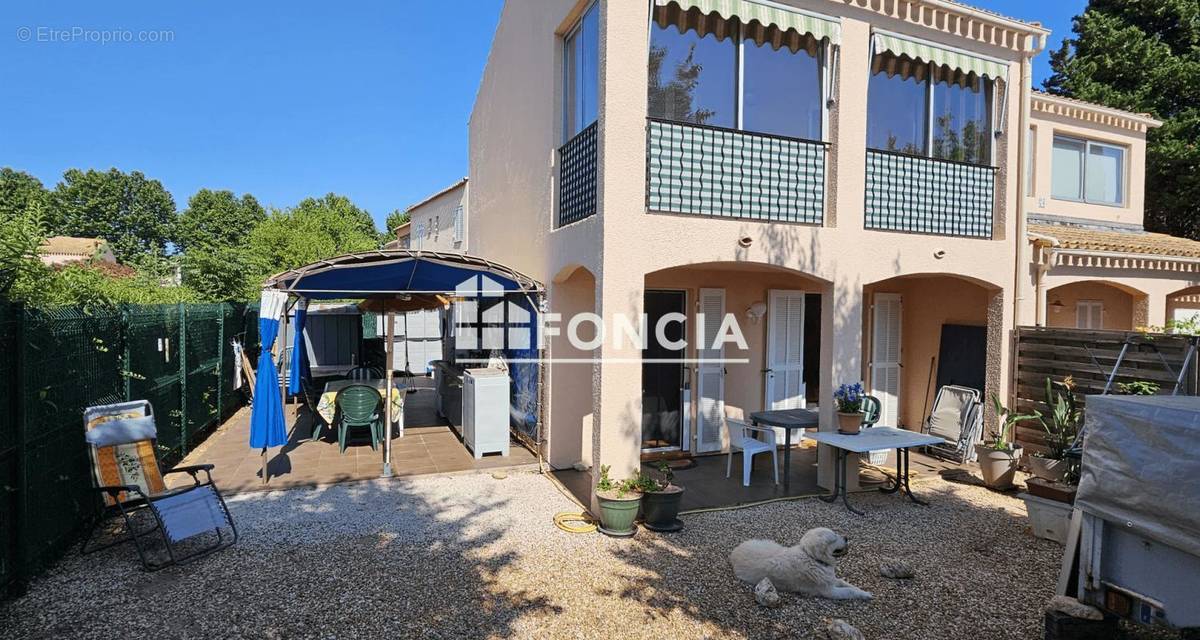 Appartement à LA LONDE-LES-MAURES