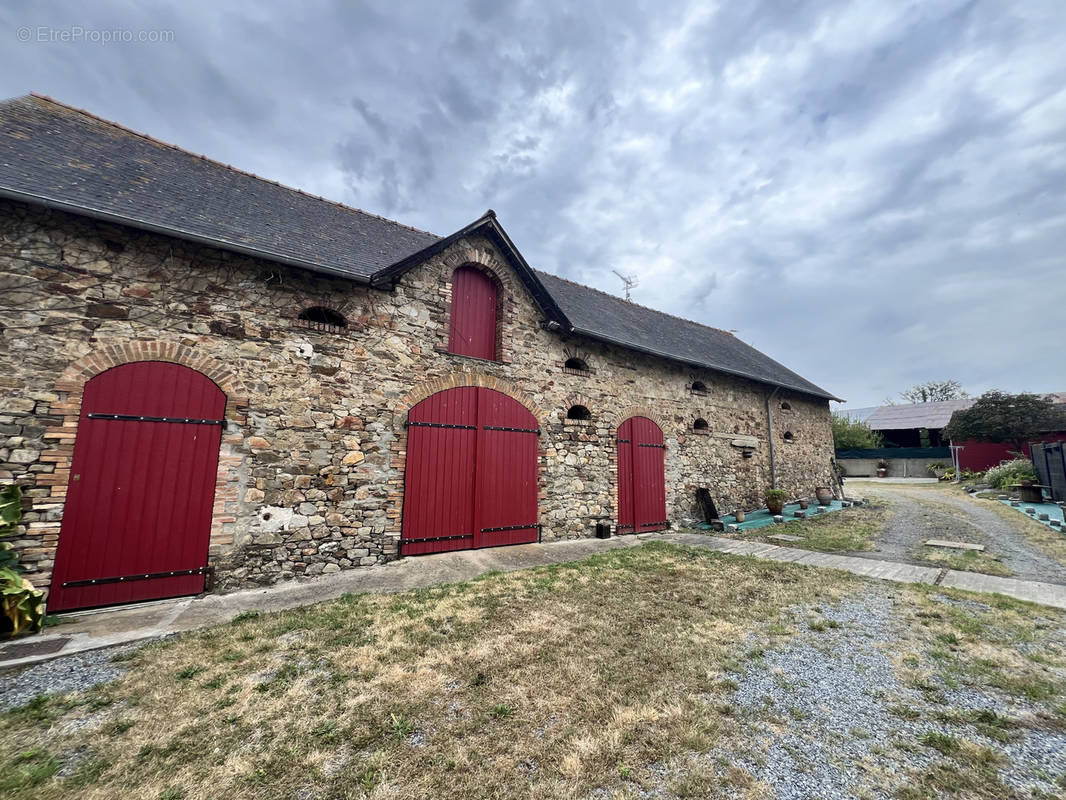 Maison à SION-LES-MINES