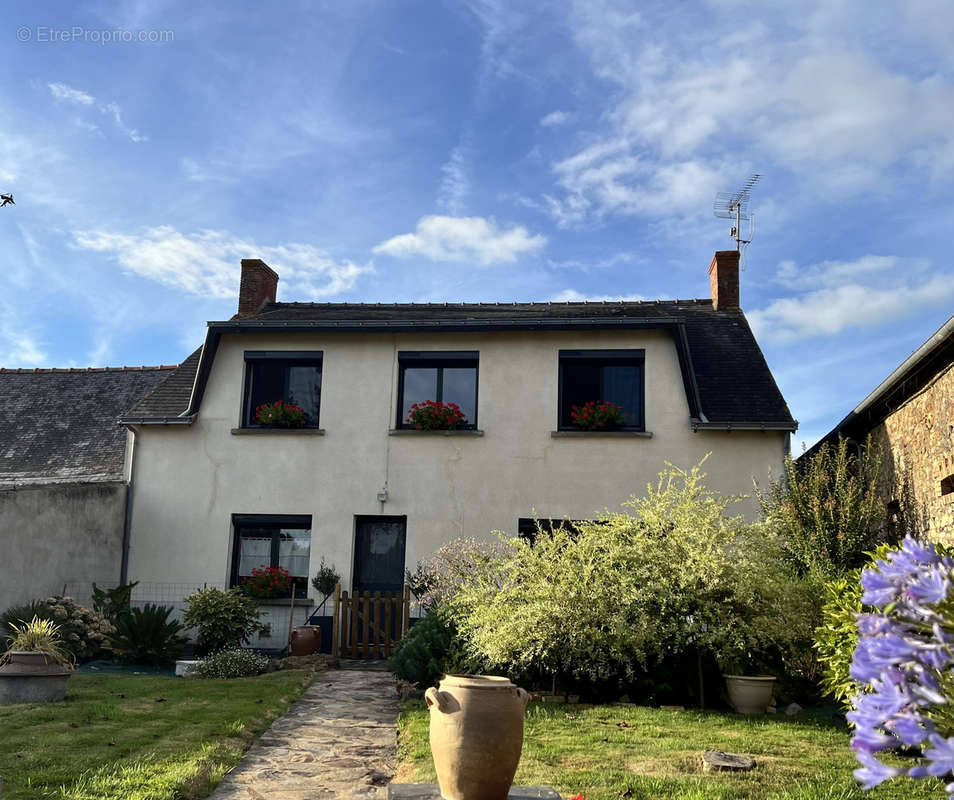 Maison à SION-LES-MINES