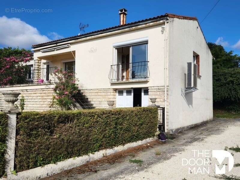 Maison à ECHEBRUNE