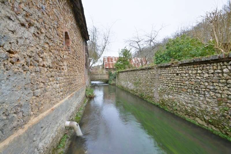 Maison à LA FERRIERE-SUR-RISLE