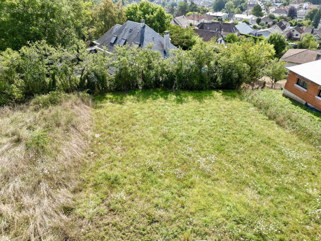 Terrain à BRIVE-LA-GAILLARDE