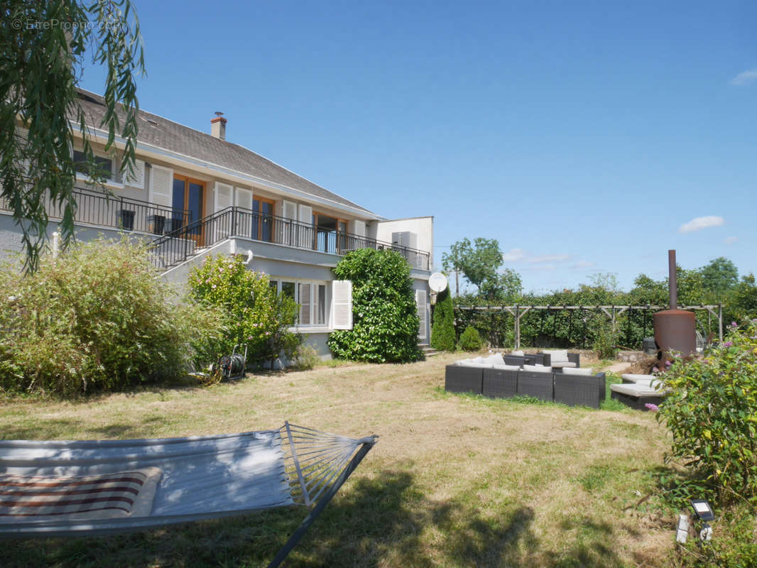 Maison à MONTIGNY-EN-MORVAN