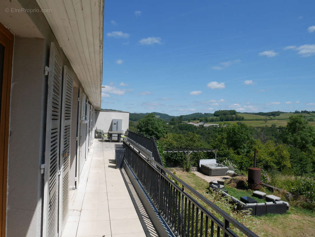 Maison à MONTIGNY-EN-MORVAN