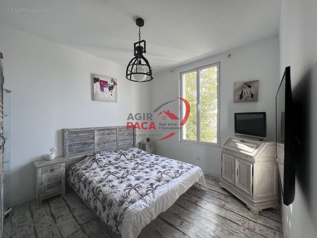 Appartement à PUGET-SUR-ARGENS