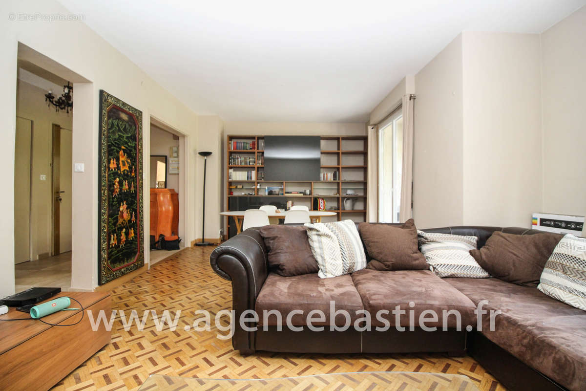 Appartement à DIVONNE-LES-BAINS