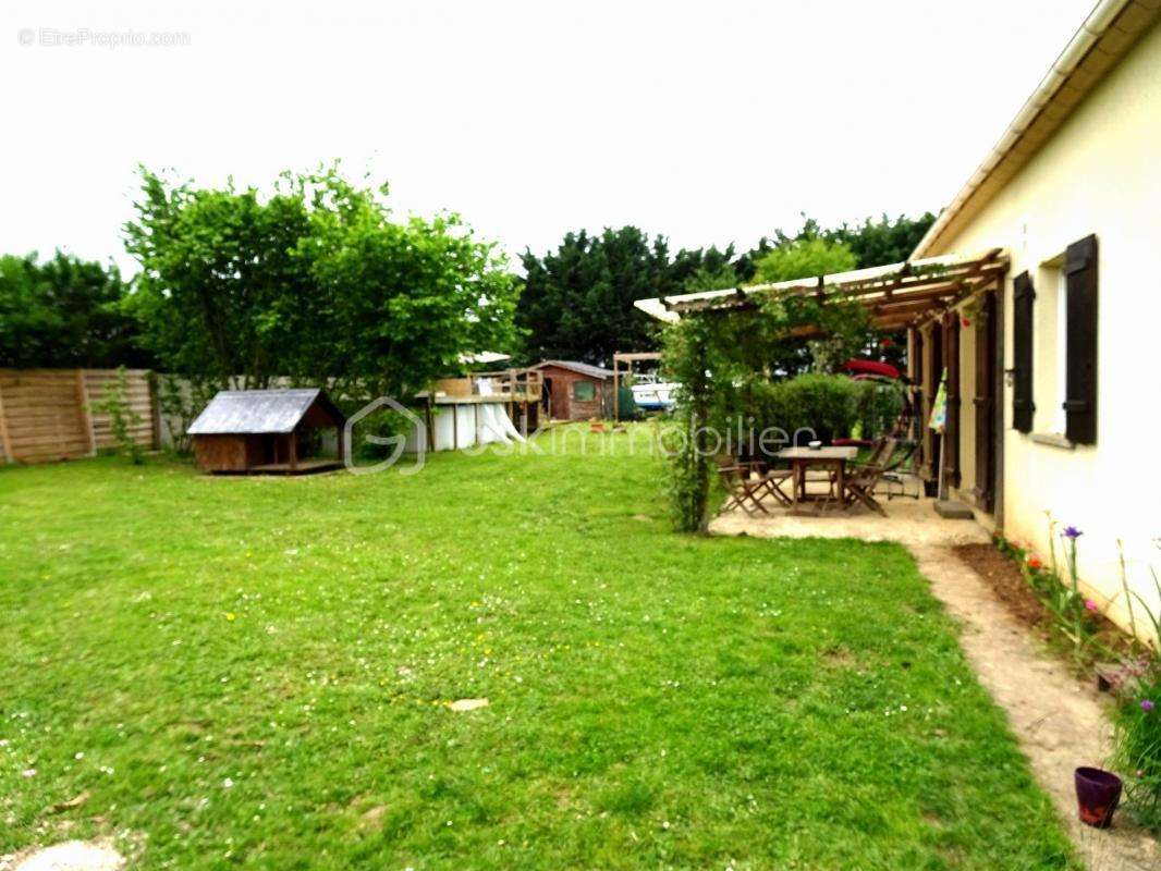 Maison à LECHELLE