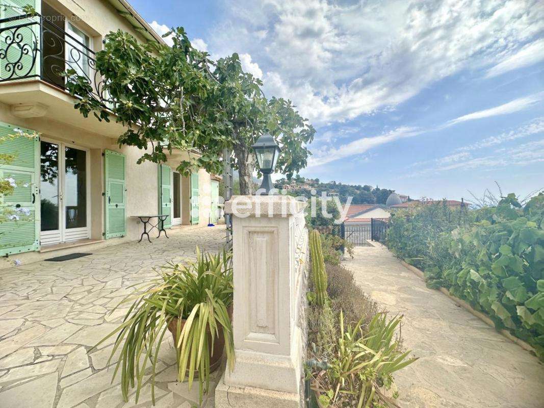 Maison à MENTON