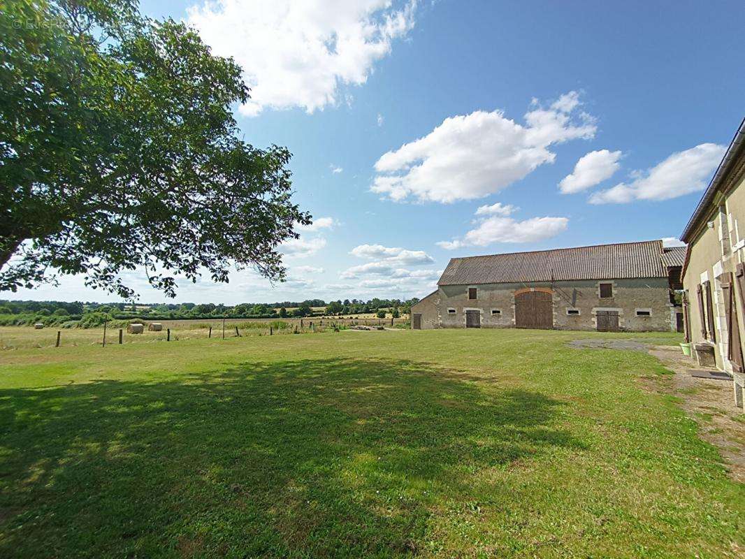 Maison à MAGNY-COURS