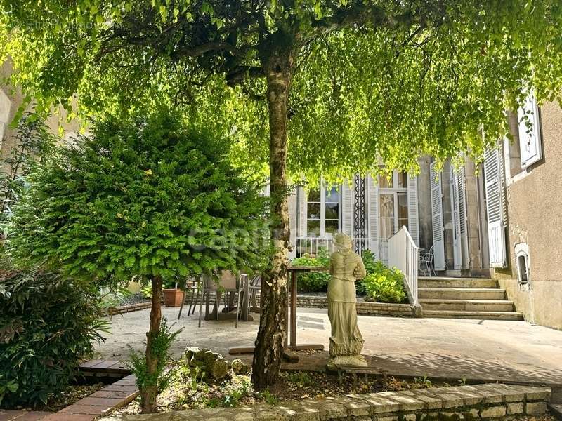 Maison à AUXERRE