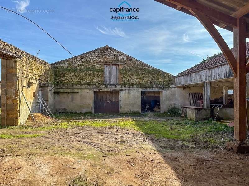 Maison à SAINT-VITE