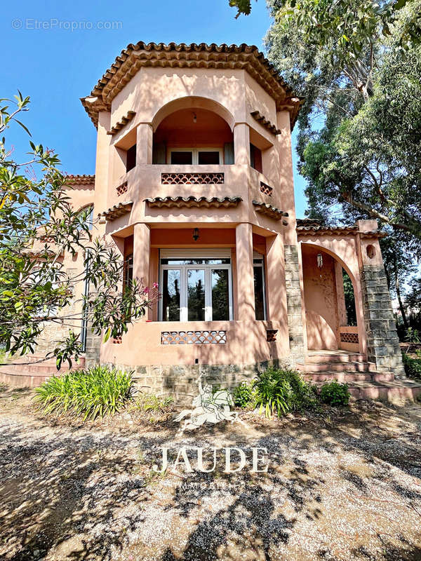 Maison à GRIMAUD