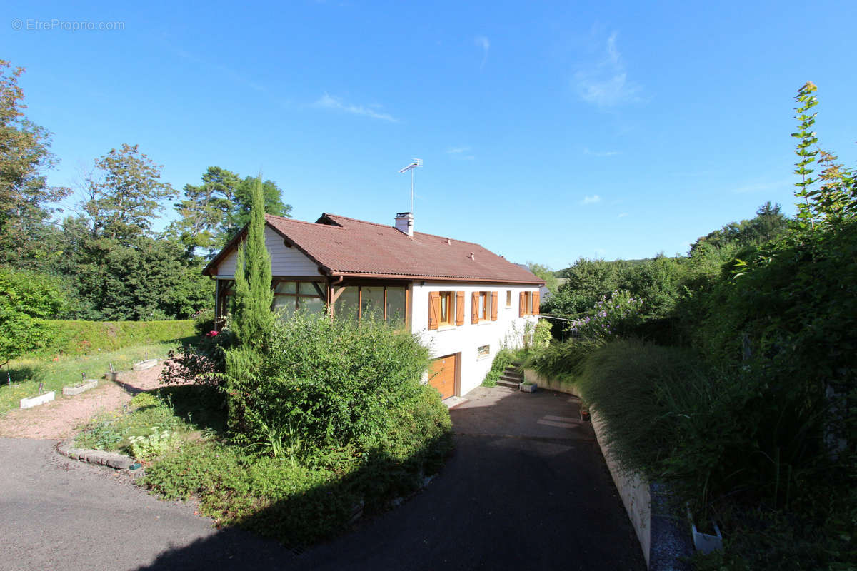 Maison à GARCHIZY