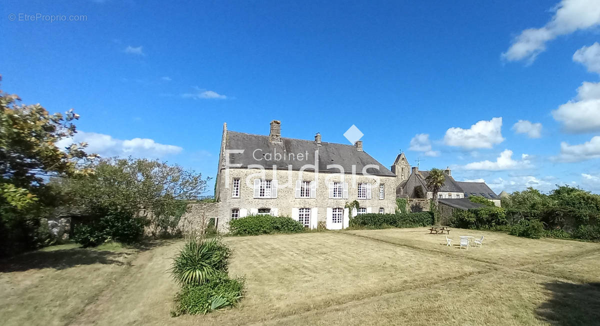 Maison à FONTENAY-SUR-MER