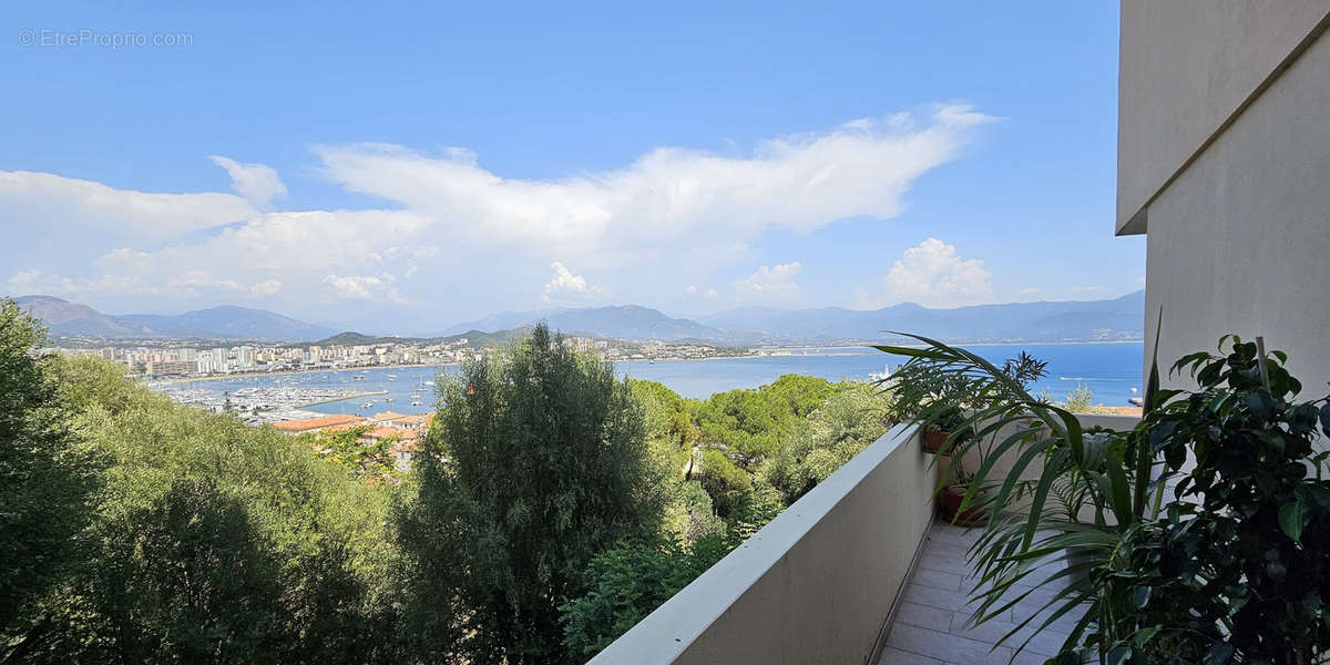 Appartement à AJACCIO