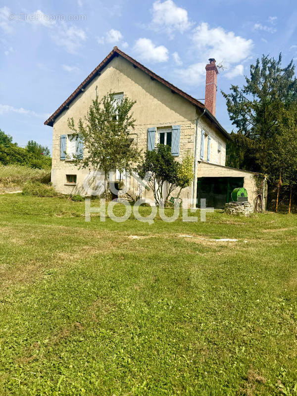 Maison à LONGUEVAL-BARBONVAL