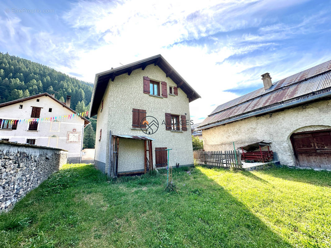 Maison à ARVIEUX