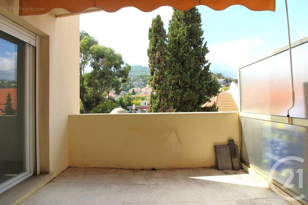 Appartement à ROQUEBRUNE-CAP-MARTIN