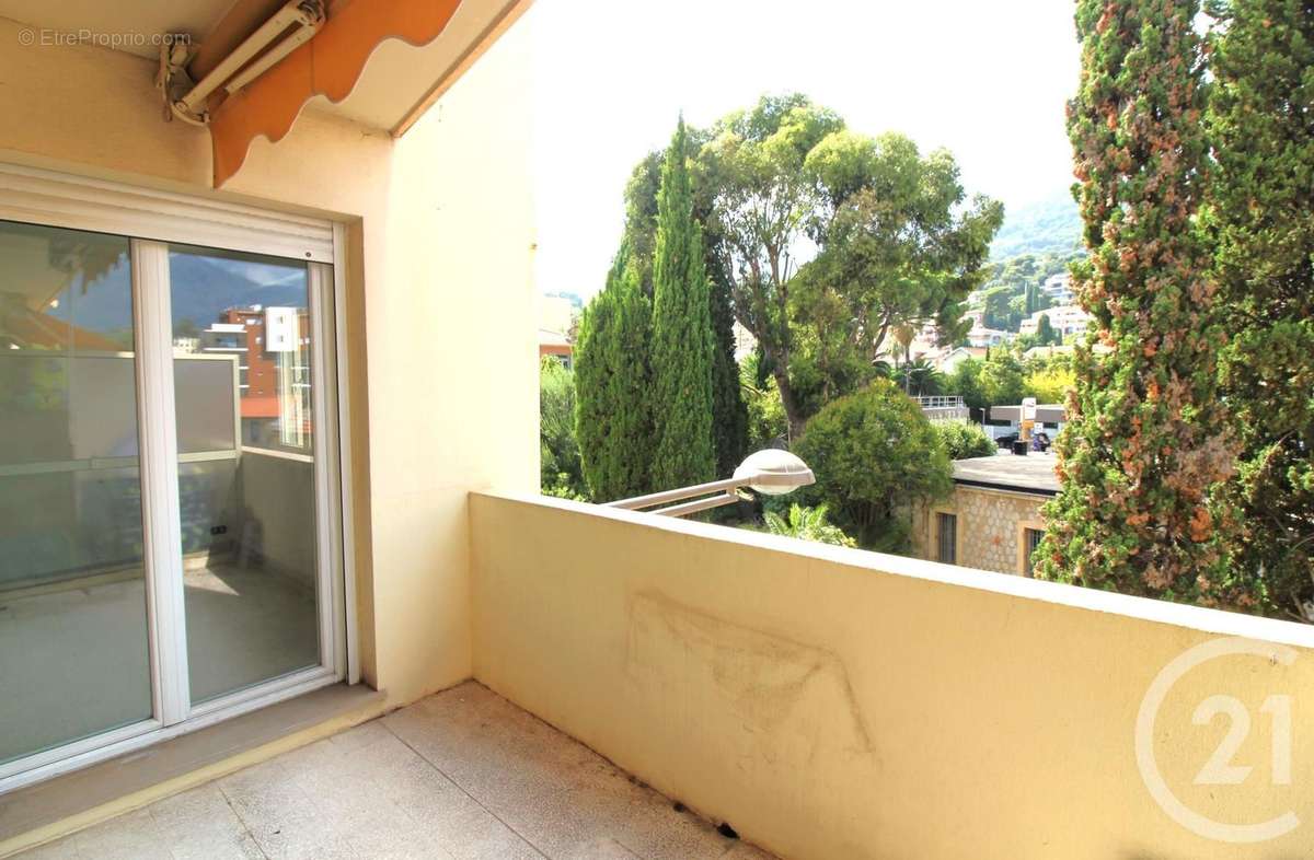 Appartement à ROQUEBRUNE-CAP-MARTIN