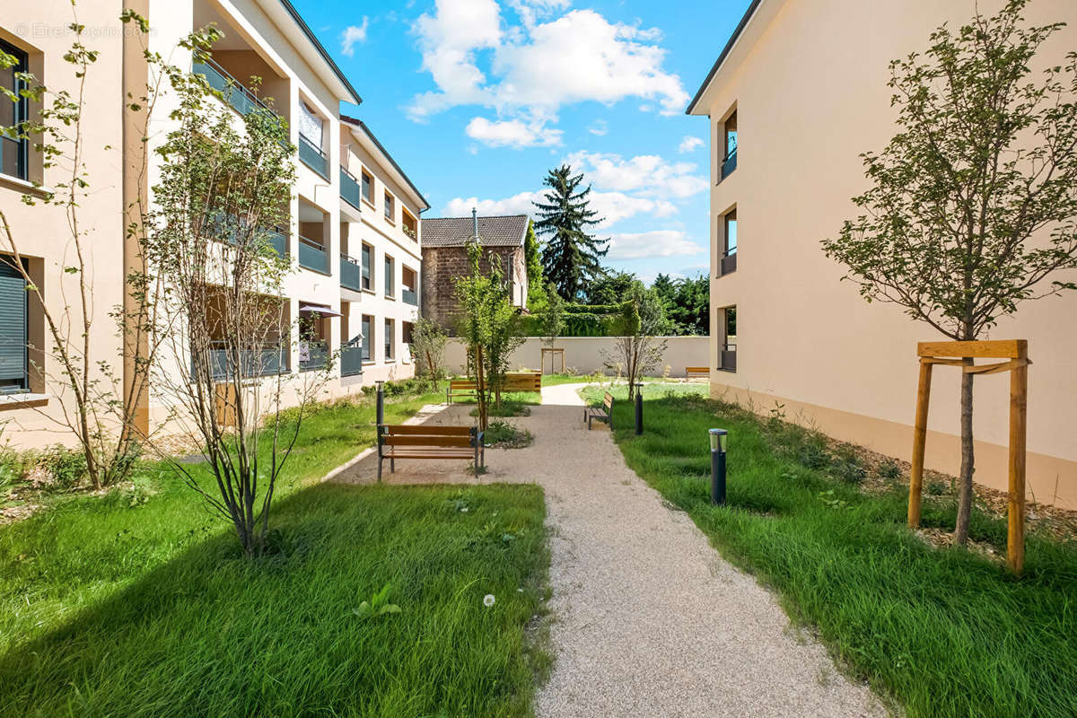 Appartement à BOURGOIN-JALLIEU