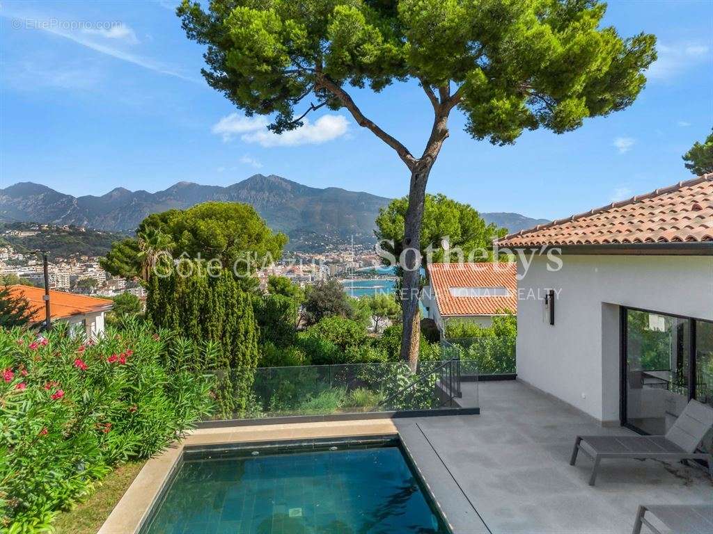 Maison à ROQUEBRUNE-CAP-MARTIN