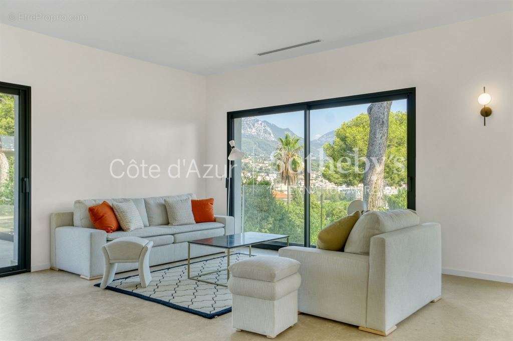 Maison à ROQUEBRUNE-CAP-MARTIN