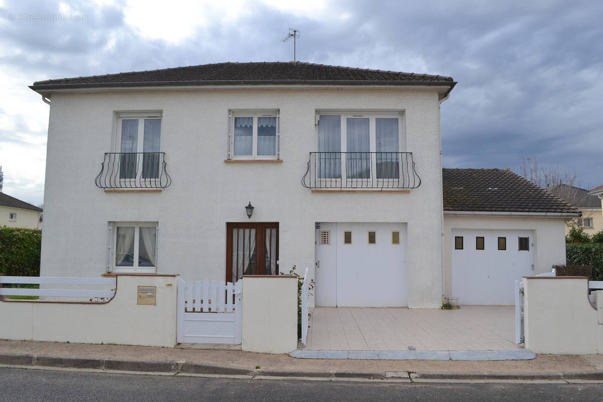 Maison à CHATELLERAULT