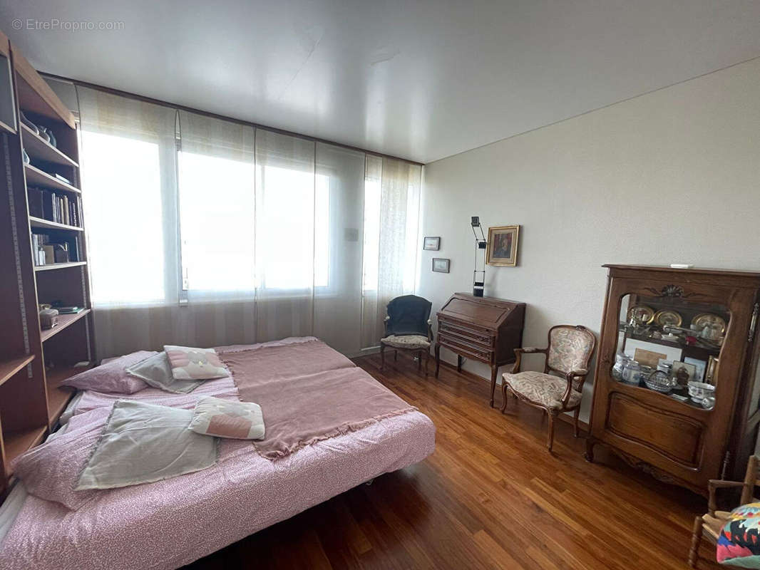 Appartement à LYON-8E