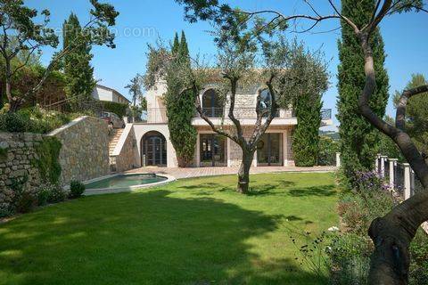 Maison à MOUGINS