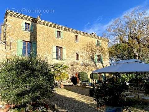 Maison à UZES