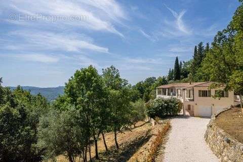 Maison à CALLIAN