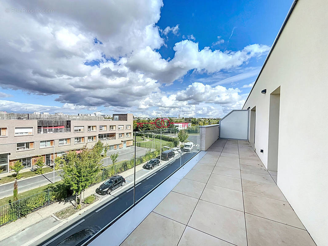 Appartement à BEZANNES