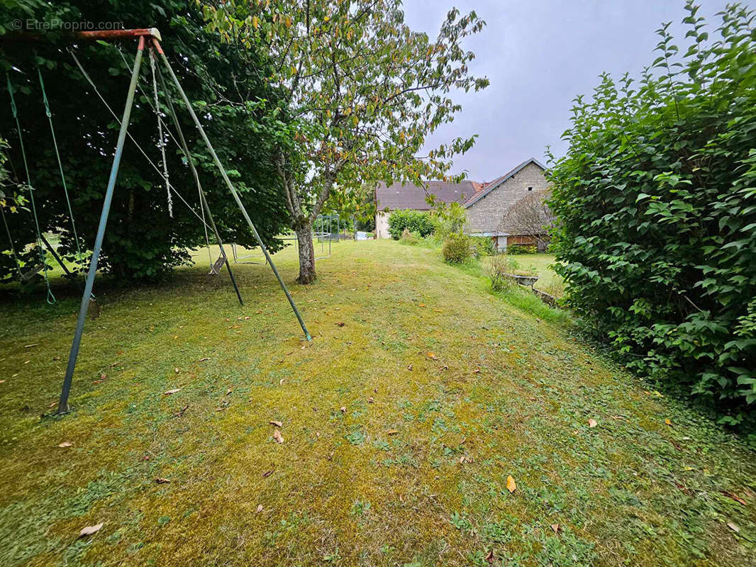 Maison à LEFFONDS