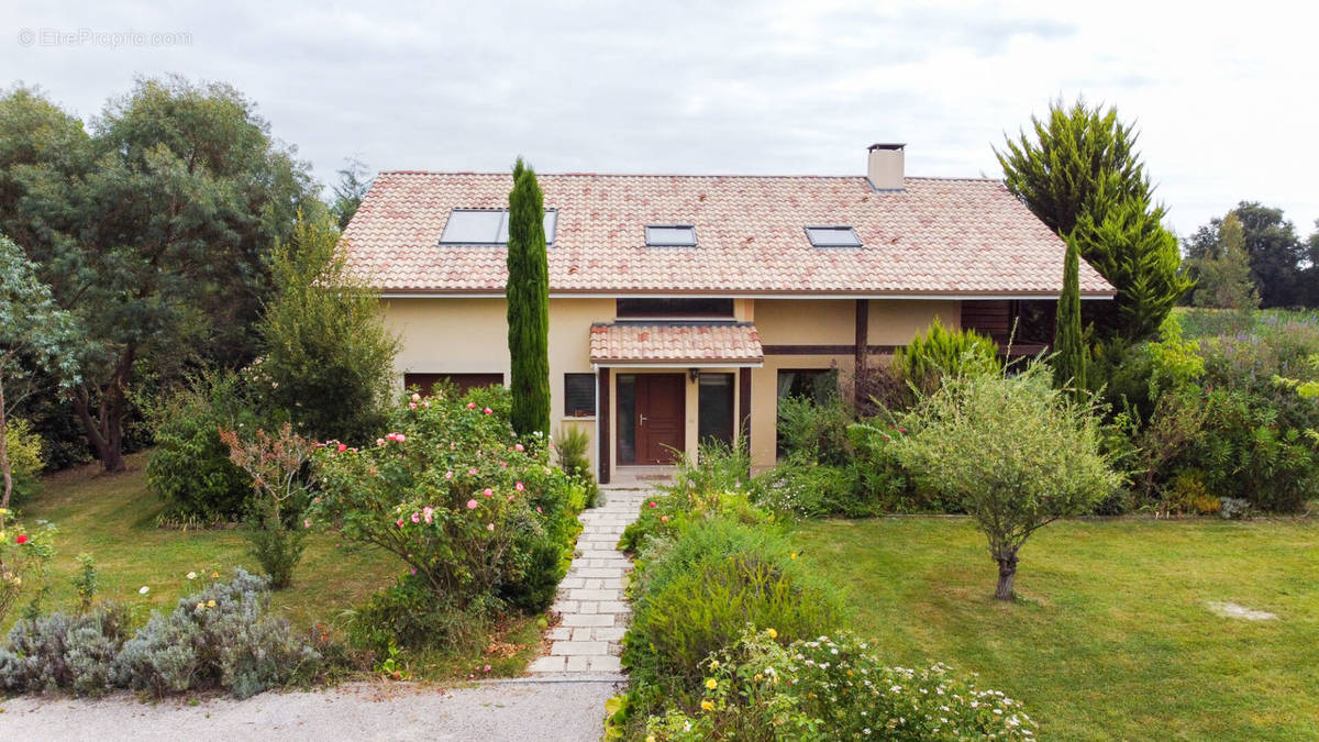 Maison à GRENADE-SUR-L&#039;ADOUR