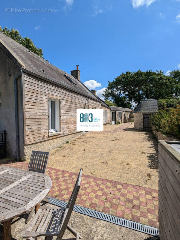 Maison à CRICQUEVILLE-EN-BESSIN