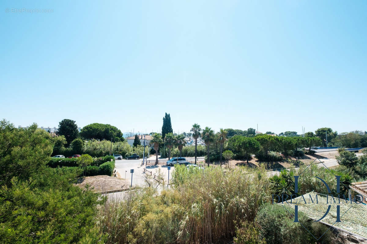 Appartement à HYERES