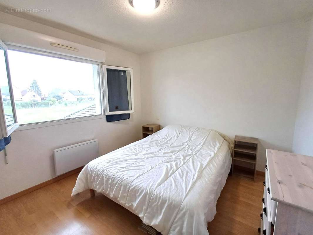 Appartement à LONS