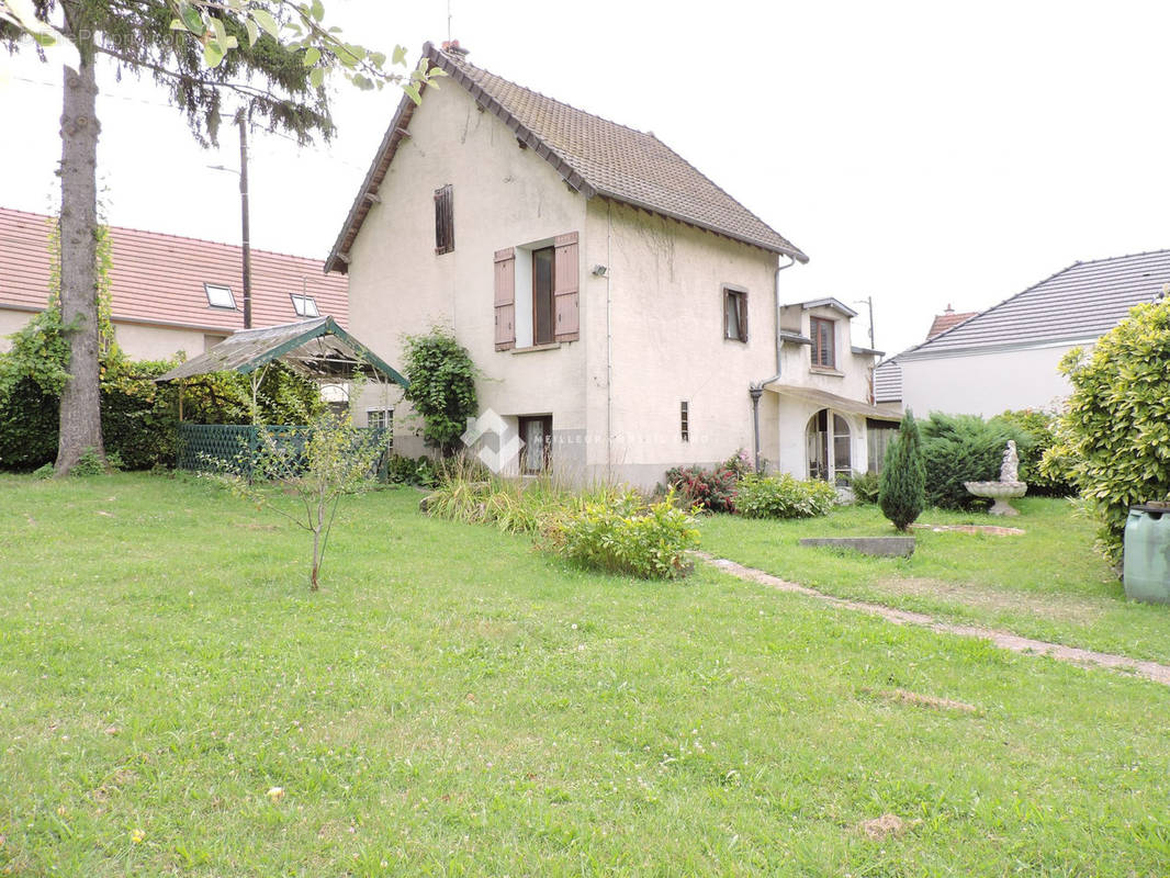 Maison à GOUVERNES