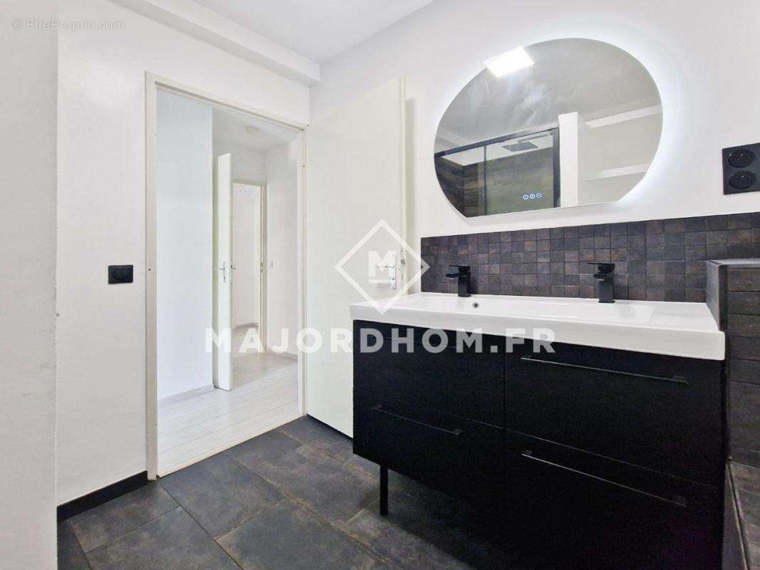 Appartement à MARSEILLE-9E