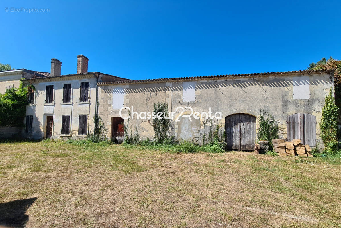 Autre à MOULIS-EN-MEDOC