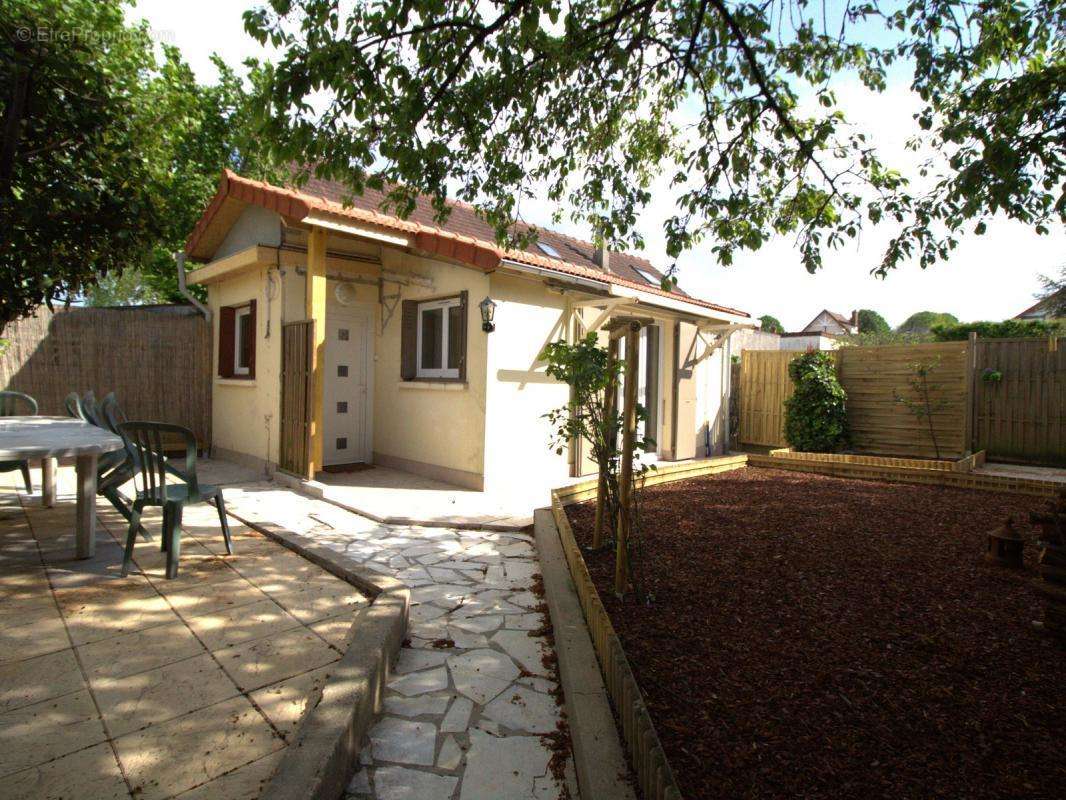 Maison à CHELLES