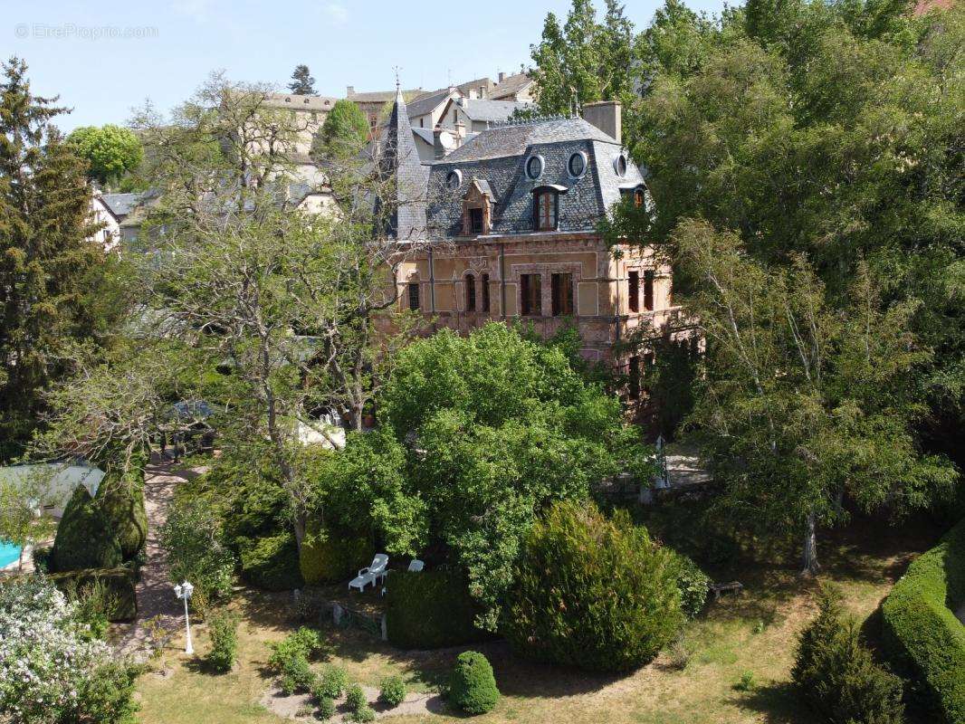 Maison à SAINT-CHELY-D&#039;APCHER