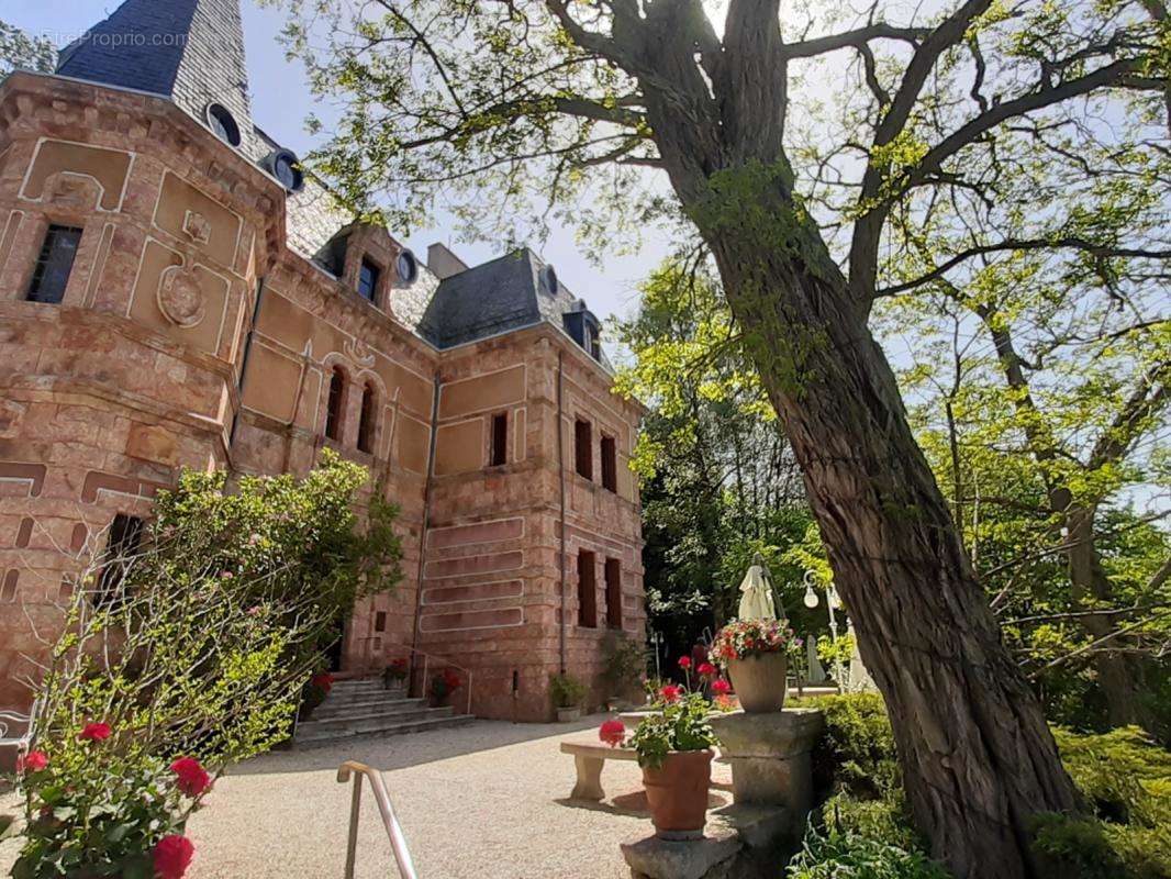 Maison à SAINT-CHELY-D&#039;APCHER