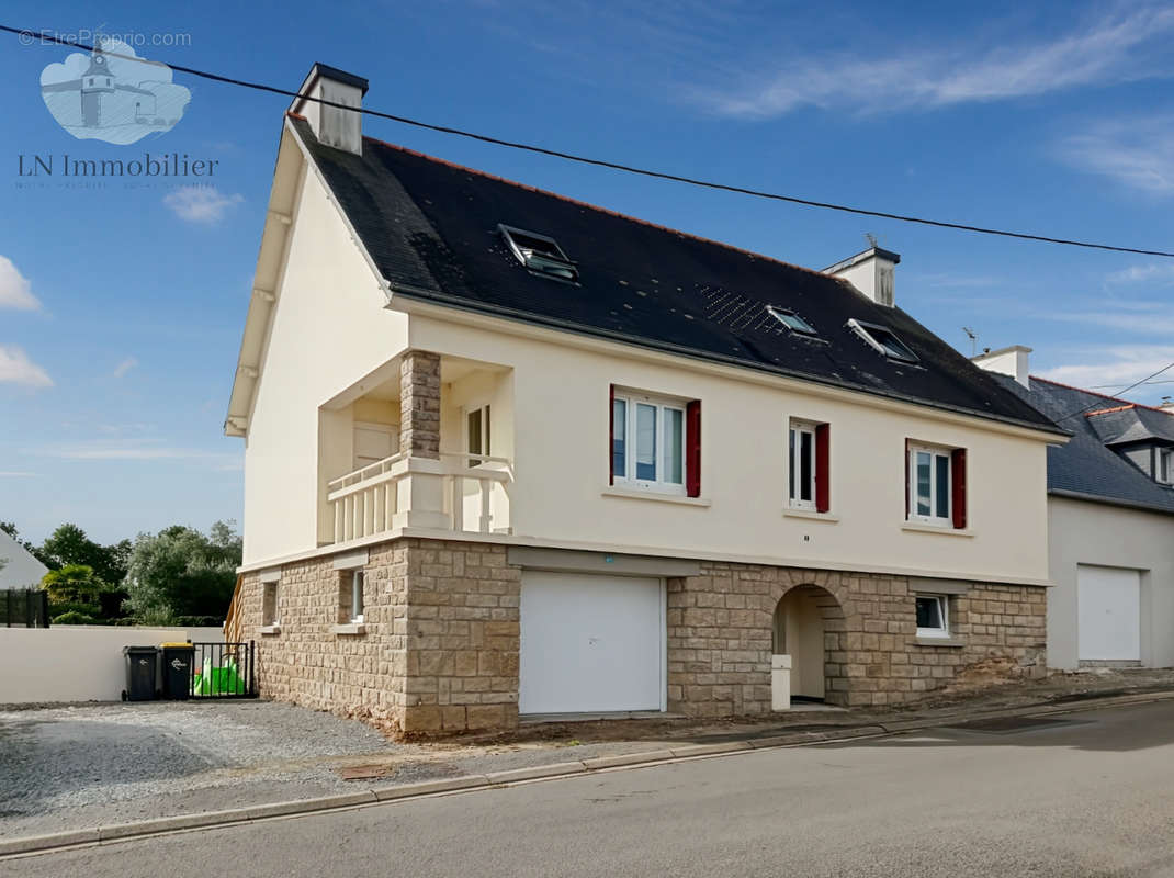 Maison à PONT-AVEN