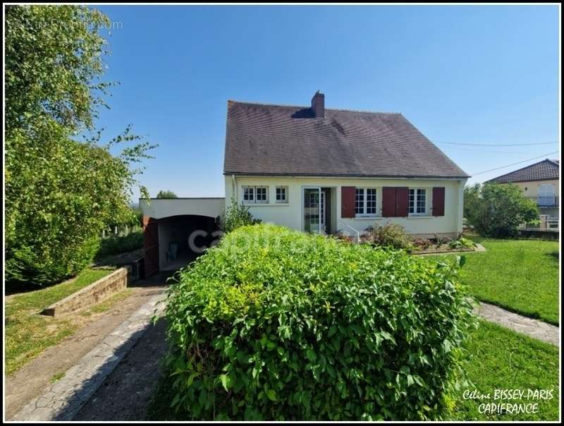 Maison à NEUVY-SAUTOUR