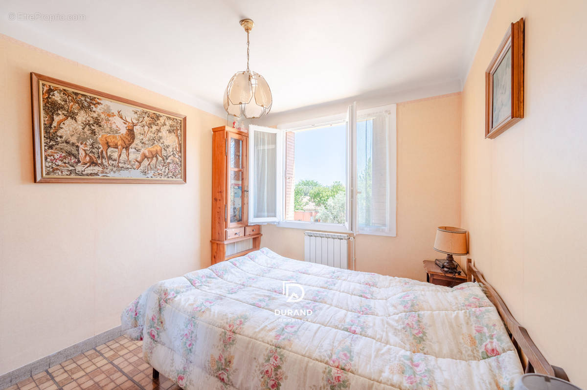 Appartement à MARSEILLE-9E