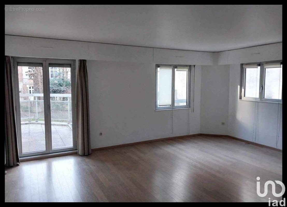 Photo 1 - Appartement à PARIS-15E