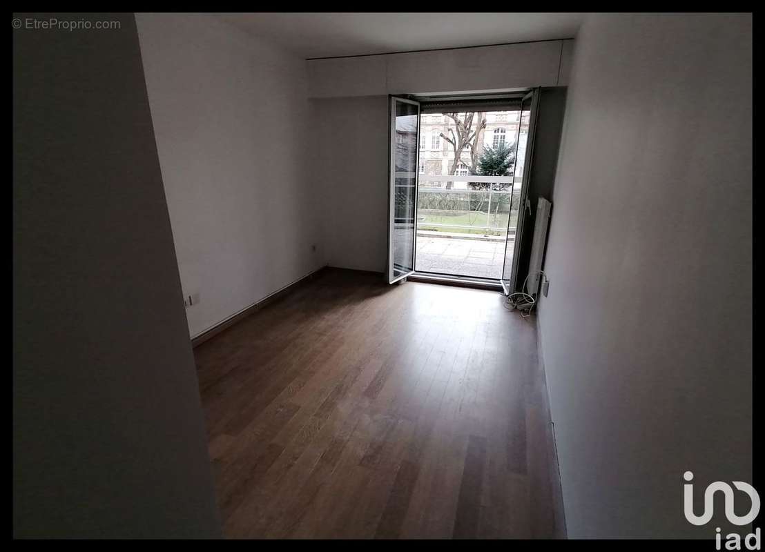 Photo 3 - Appartement à PARIS-15E